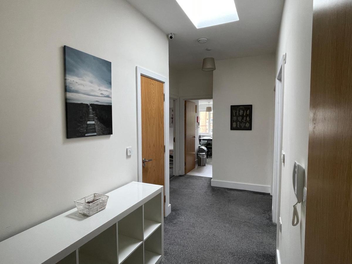 2 Bedroom 2 Bathroom Apartment 8 Including Free Parking 布罗姆利 外观 照片